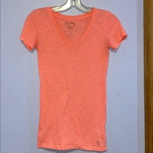 Beautiful coral color short sleeve V-neck tee